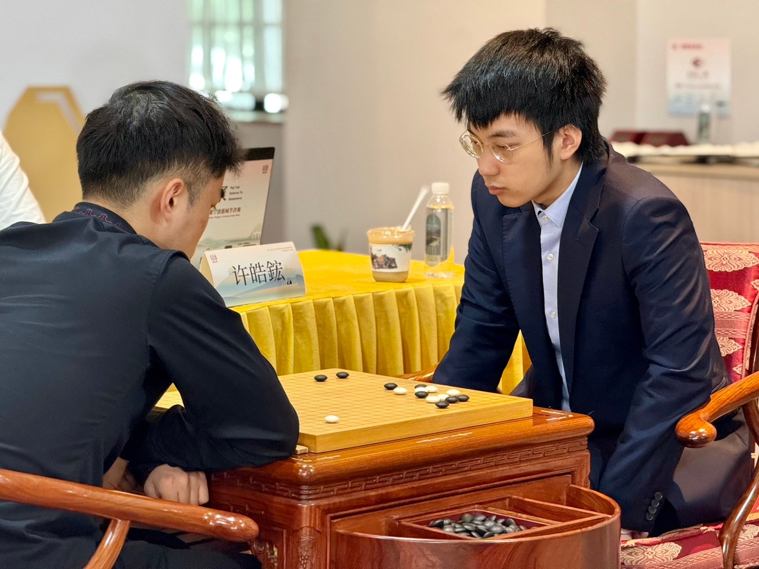 海峰棋院-2024/07/08【應氏盃四強賽果：許皓鋐惜敗謝科，止步世界四強】